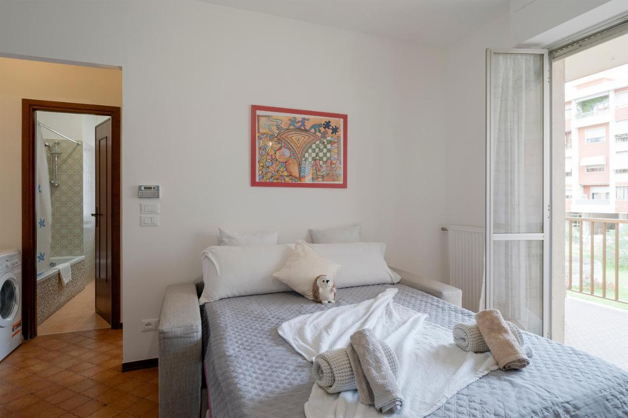 Апартаменты Near The Sea - Wifi And Parking Вентимилья Экстерьер фото